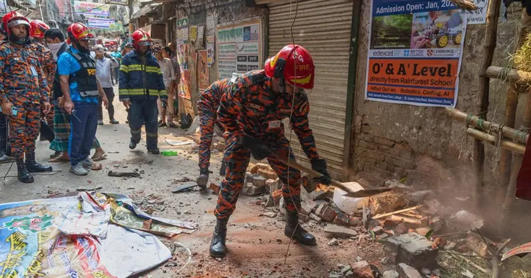 6 killed, many injured as tremor jolts Dhaka, adjoining districts