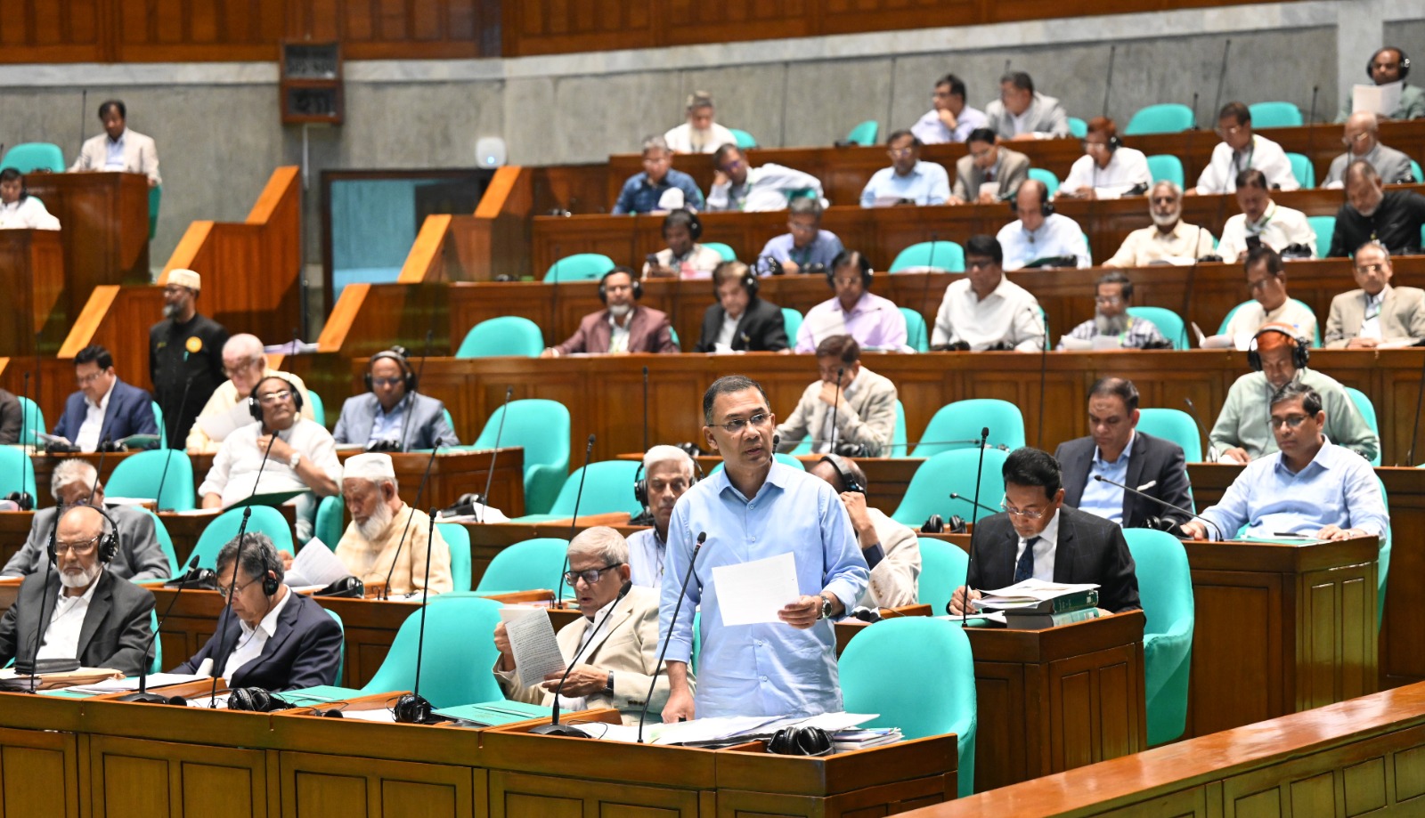 Govt has activities up to grassroots to raise awareness on family, public health: PM