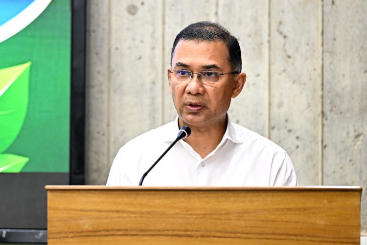 PM urges city dwellers to be aware of waste removal